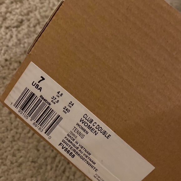 Reebok Club C Women’s Sneaker - Picture 3 of 3